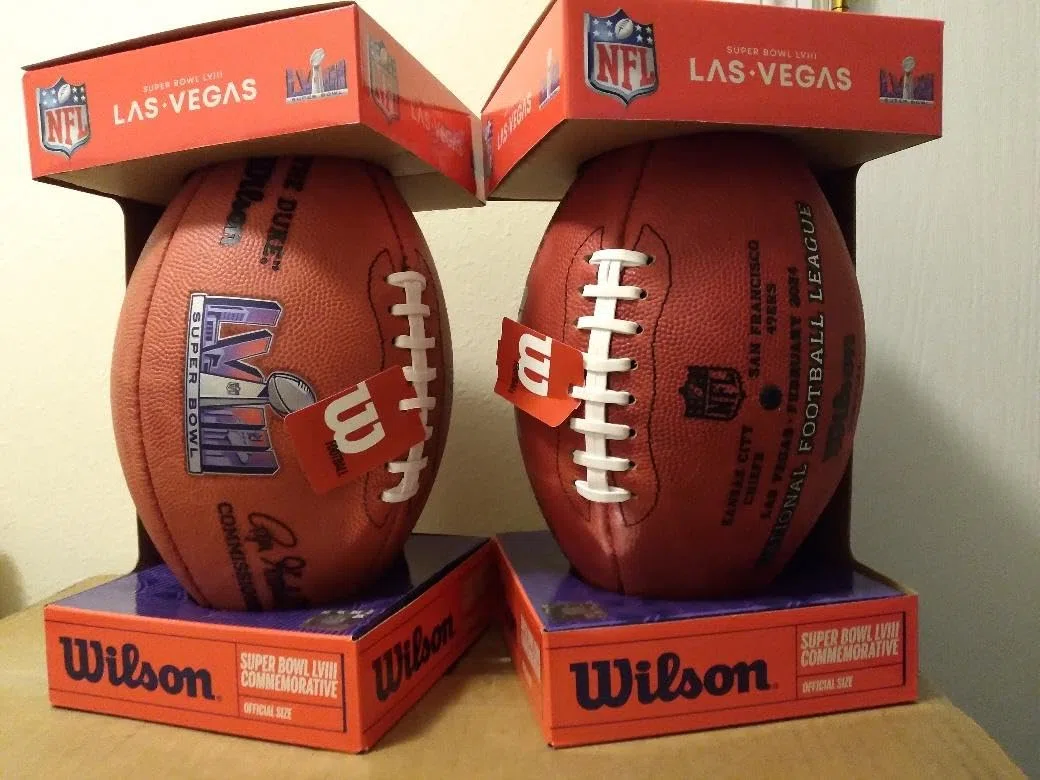 WILSON Super Bowl 57 Offizielles Lederspiel Chiefs vs. Eagles