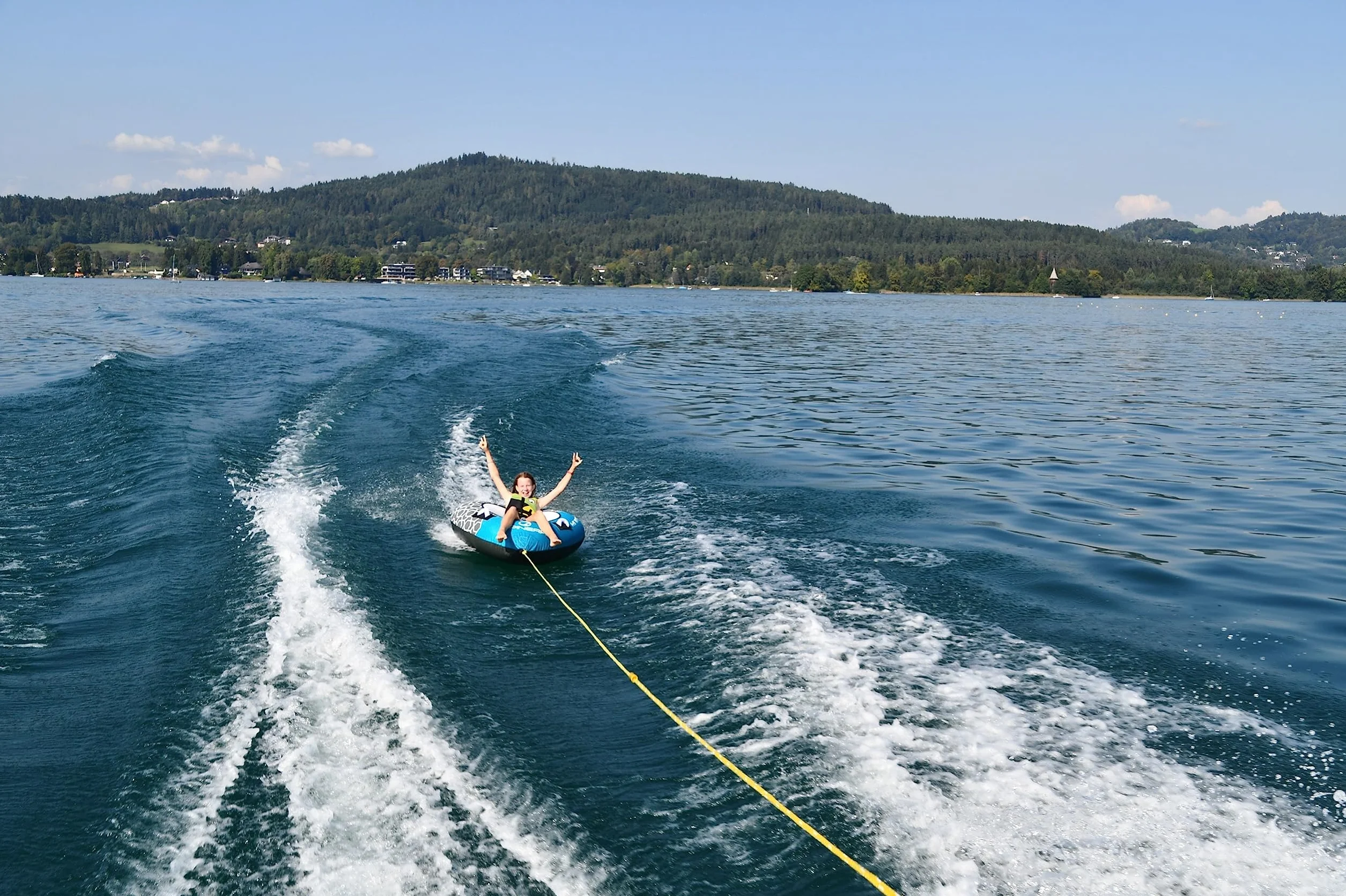 SPINERA Classic Towable Tubes, Wasserreifen. Donut & Triangle Design. 420D Nyloncover, gepolsterte Griffe mit Neopren, Verschiedene Größen für Kinder & Erwachsene