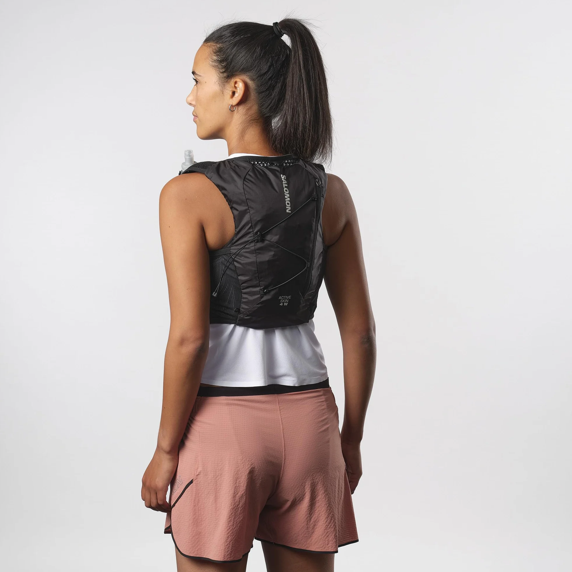 Salomon Active Skin 4 Damen, SensiFit frauenspezifische Passform, Brusttaschen mit einfacher Flüssigkeitszufuhr, sichere Aufbewahrung mit benutzerdefinierter Köcherkompatibilität, Trailrunning-Weste