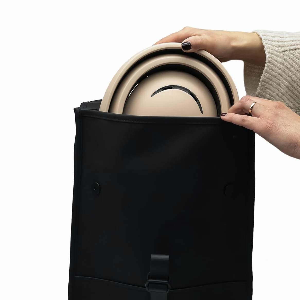 CLOSCA. Faltbarer Helm für Fahrräder und E-Scooter. Leicht, kompakt und Zertifiziert. Unisex-Design für Damen und Herren. Fahrradhelm für Erwachsene, ideal für Radfahren und Stadtfahrten.