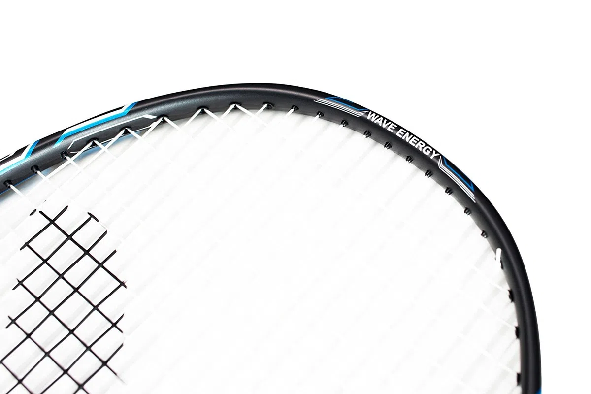 VICTOR Badmintonschläger V-4400 Magan mit Wettkampfbesaitung Ashaway - in 2 Farbvarianten