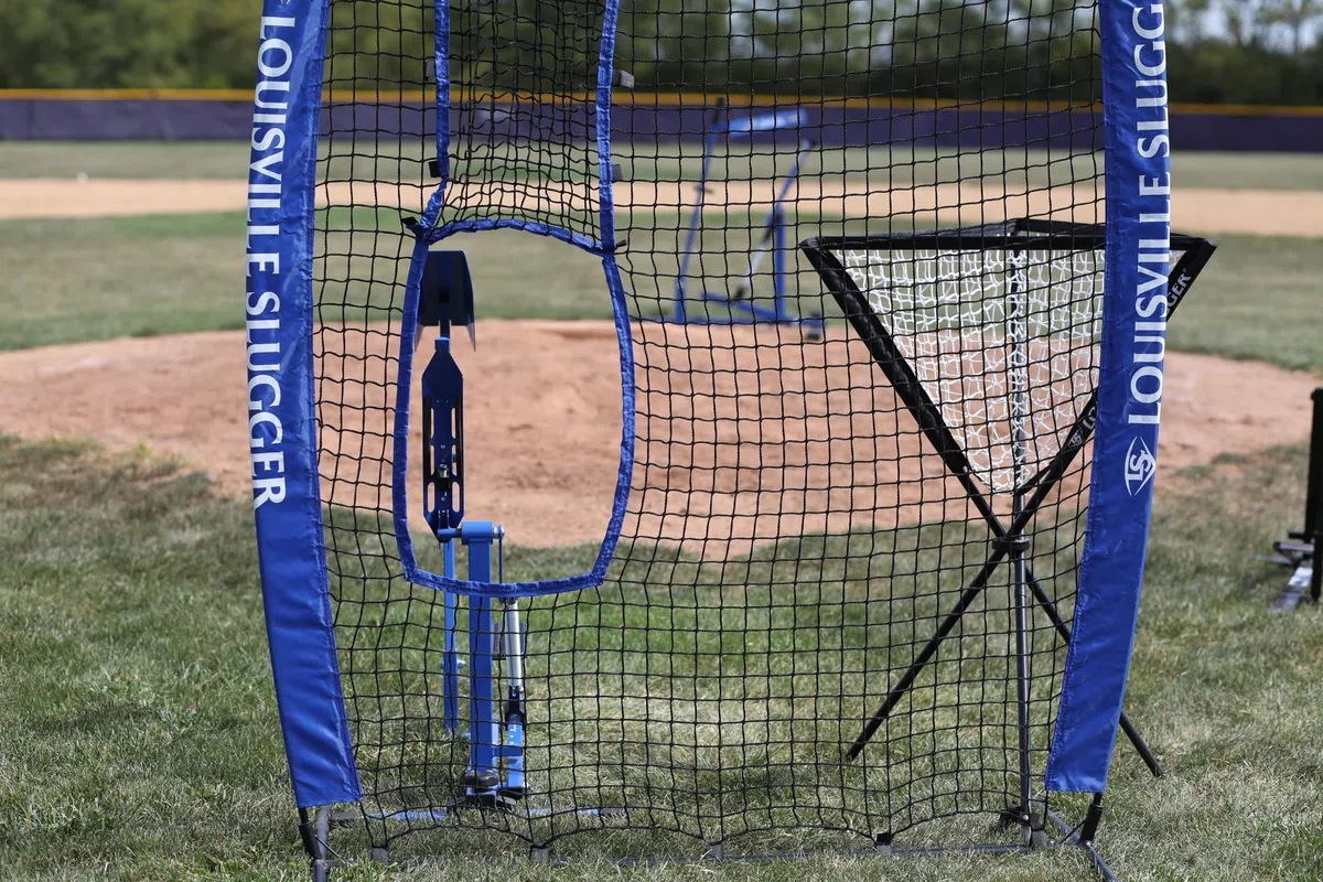 Louisville Slugger Blue Flame Pitchingmaschine